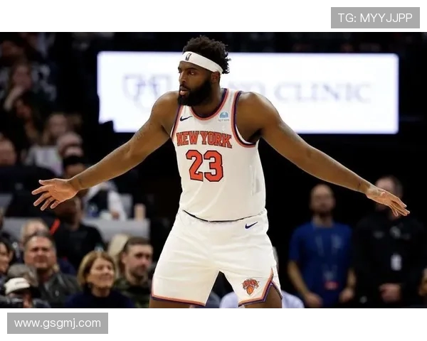 米切尔罗宾逊高效表现全场8投7中砍下21分16篮板助力球队获胜